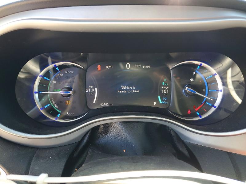 Photo 9 from auction – 2020 CHRYSLER PACIFICA with VIN 2C4RC1L70LR196299
