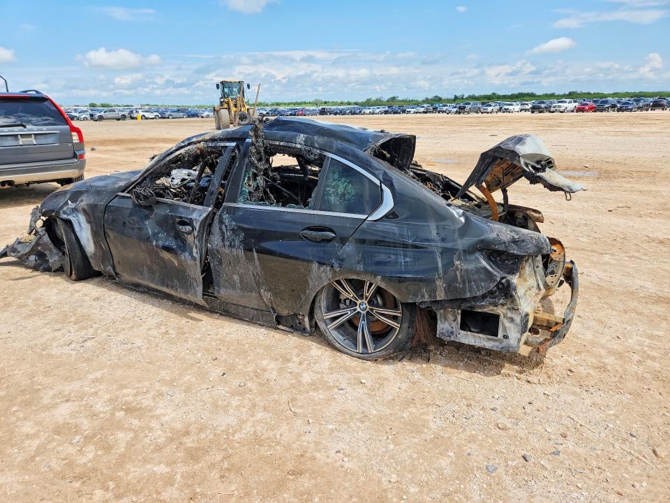 Снимка 2 от търг – 2021 BMW 330I с VIN 3MW5R1J09M8B71564
