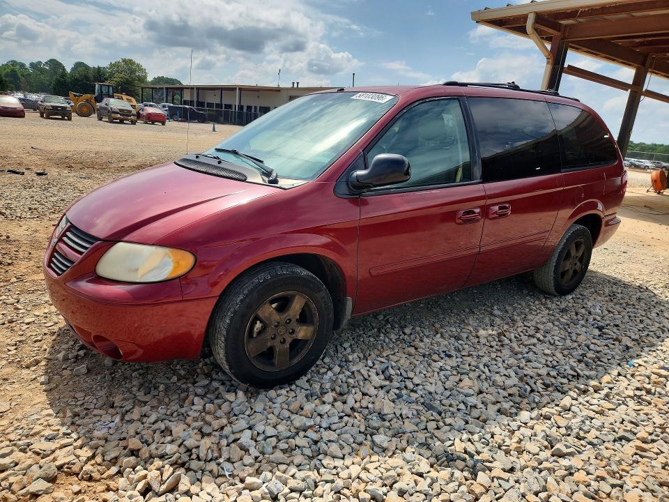 DODGE GRAND CARA 2005 with VIN 2D8GP44L45R382425 - Photo from auction