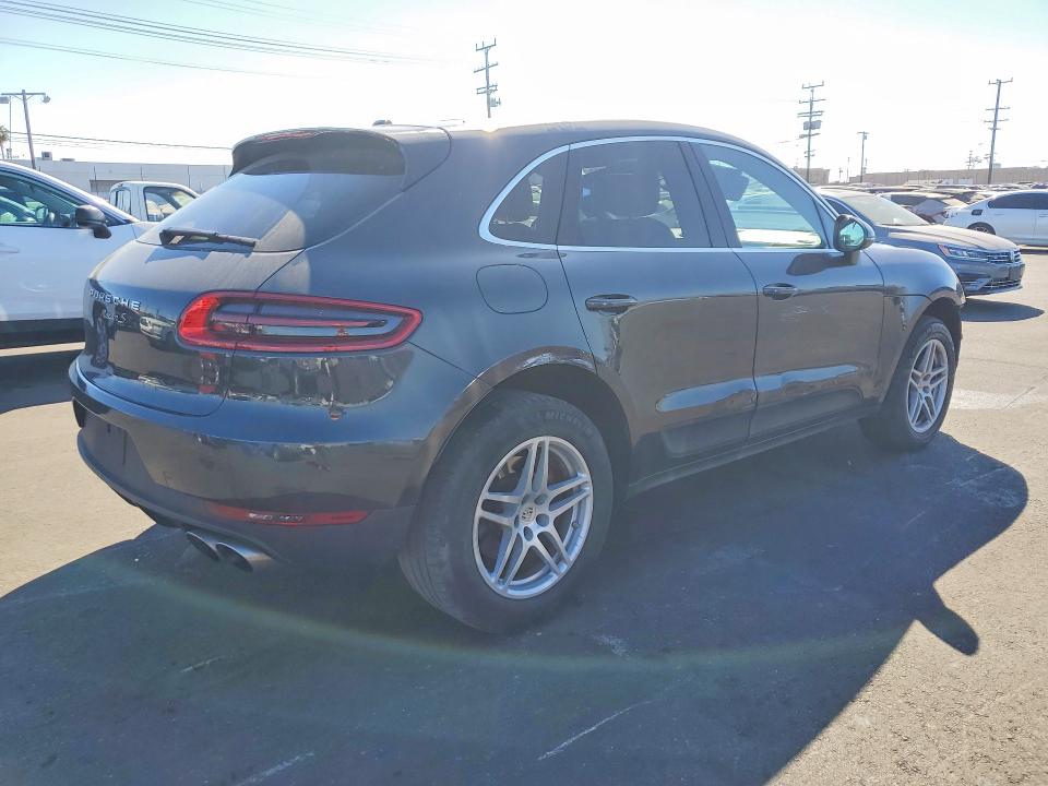 صورة رقم 3 من المزاد - 2018 PORSCHE MACAN مع VIN WP1AB2A51JLB39203