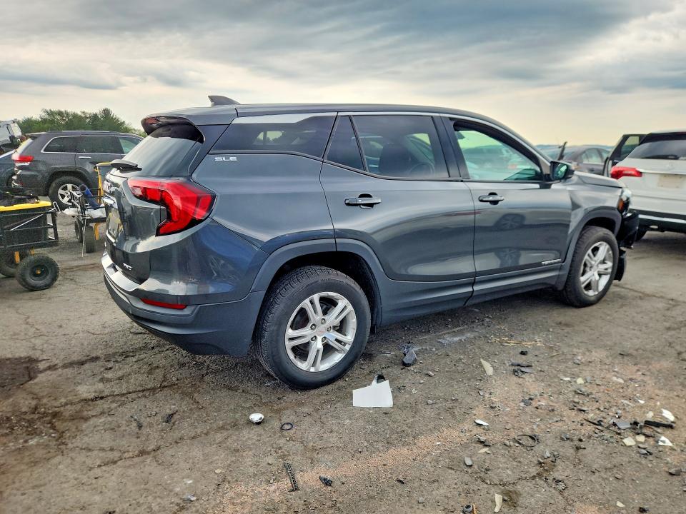 Photo 3 from auction – 2018 GMC TERRAIN with VIN 3GKALTEV6JL213660