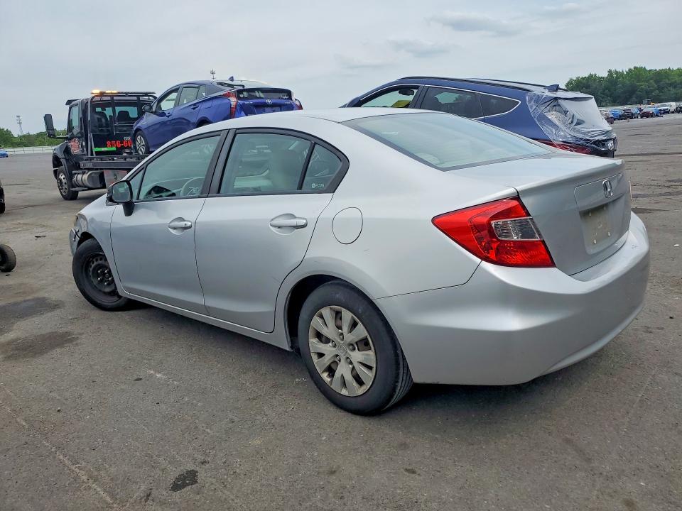 Photo 2 from auction – 2012 HONDA CIVIC with VIN 2HGFB2F50CH524303