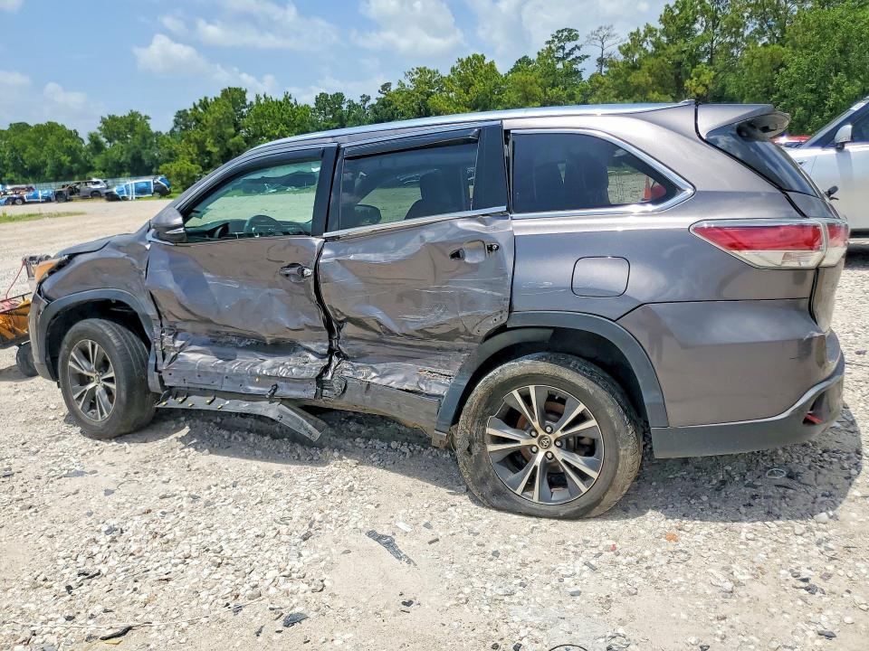 Photo 2 from auction – 2016 TOYOTA HIGHLANDER with VIN 5TDKKRFH3GS502724
