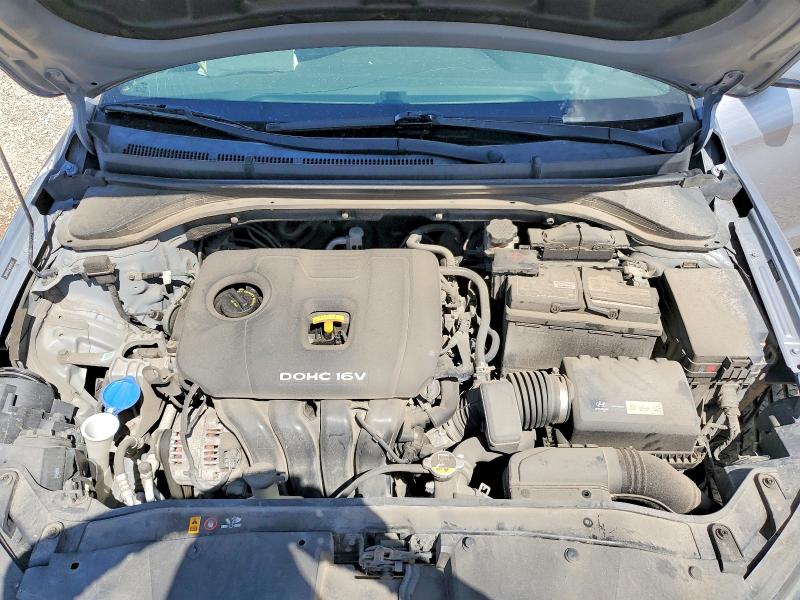 Photo 11 from auction – 2017 HYUNDAI ELANTRA with VIN 5NPD84LF7HH178133