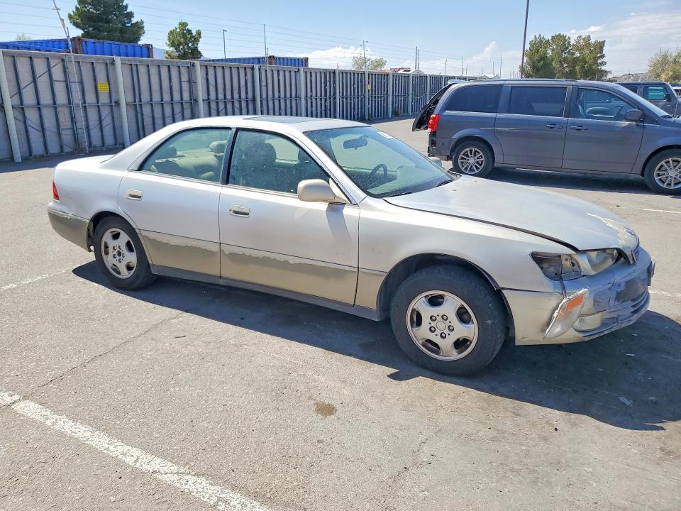 Photo 4 from auction – 1997 LEXUS ES with VIN JT8BF22G5V0006797