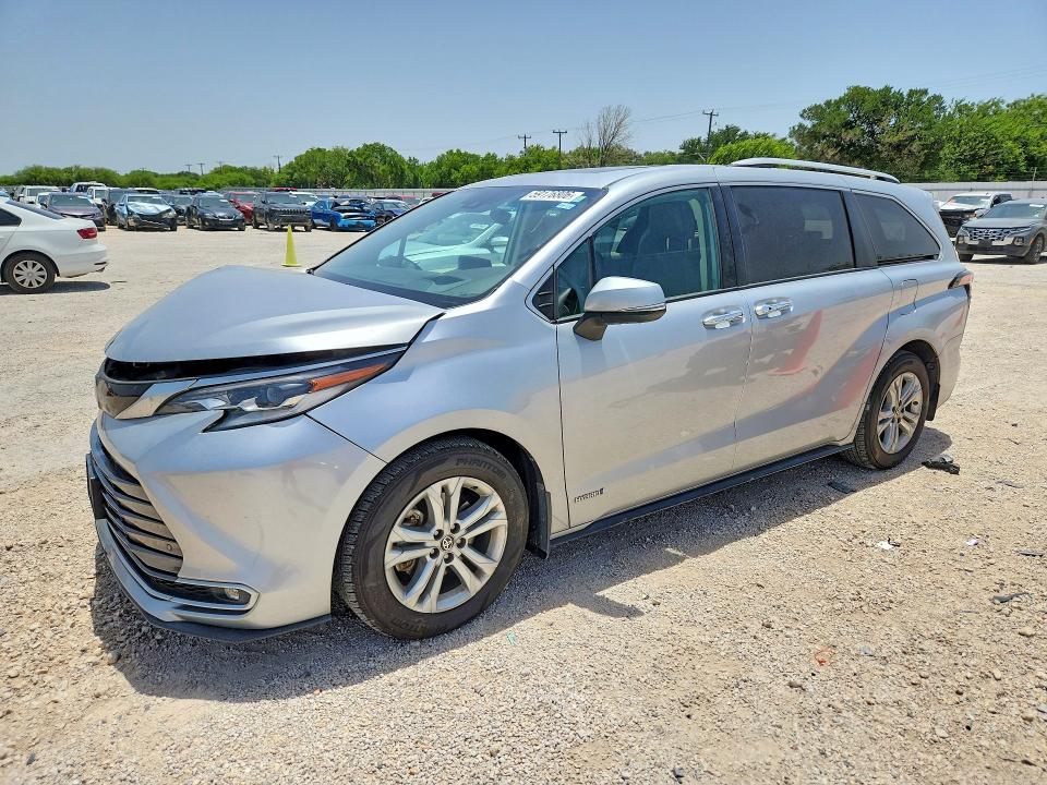 TOYOTA SIENNA 2021 с VIN 5TDESKFC0MS037596 - Снимка от търг