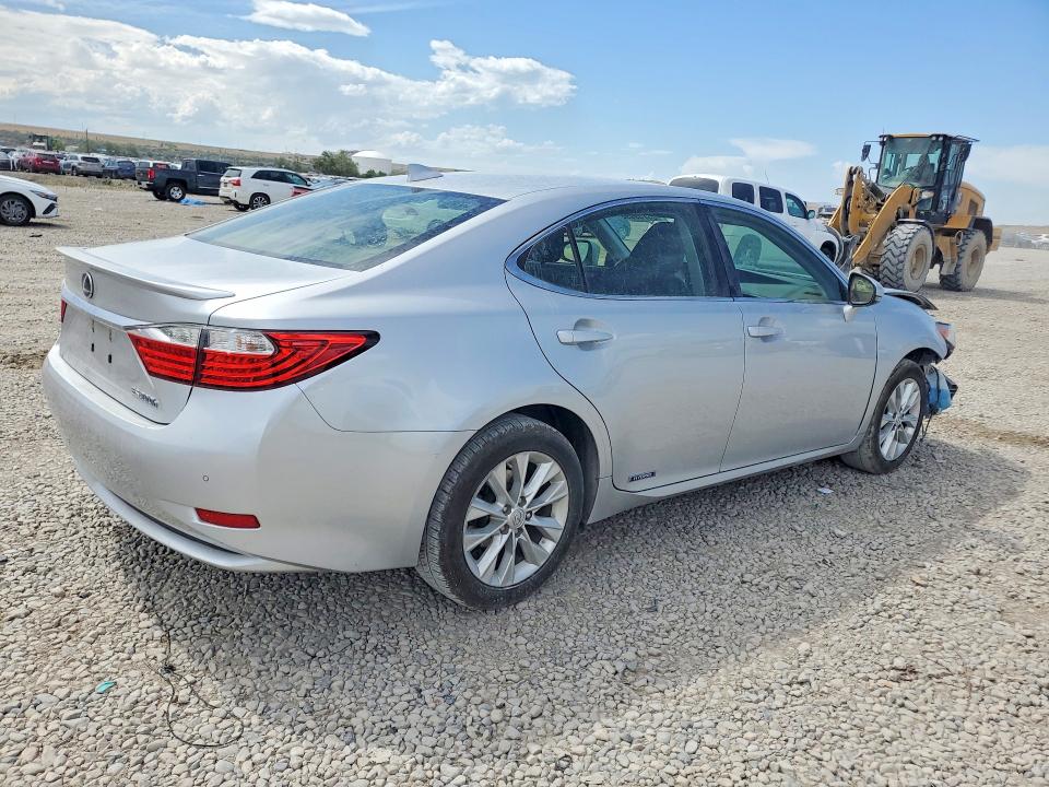 Photo 3 from auction – 2015 LEXUS ES with VIN JTHBW1GG7F2079694