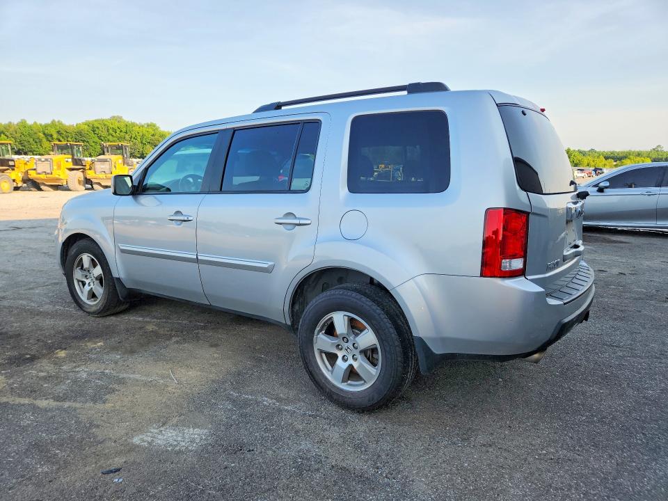 Photo 2 from auction – 2011 HONDA PILOT with VIN 5FNYF3H53BB044291
