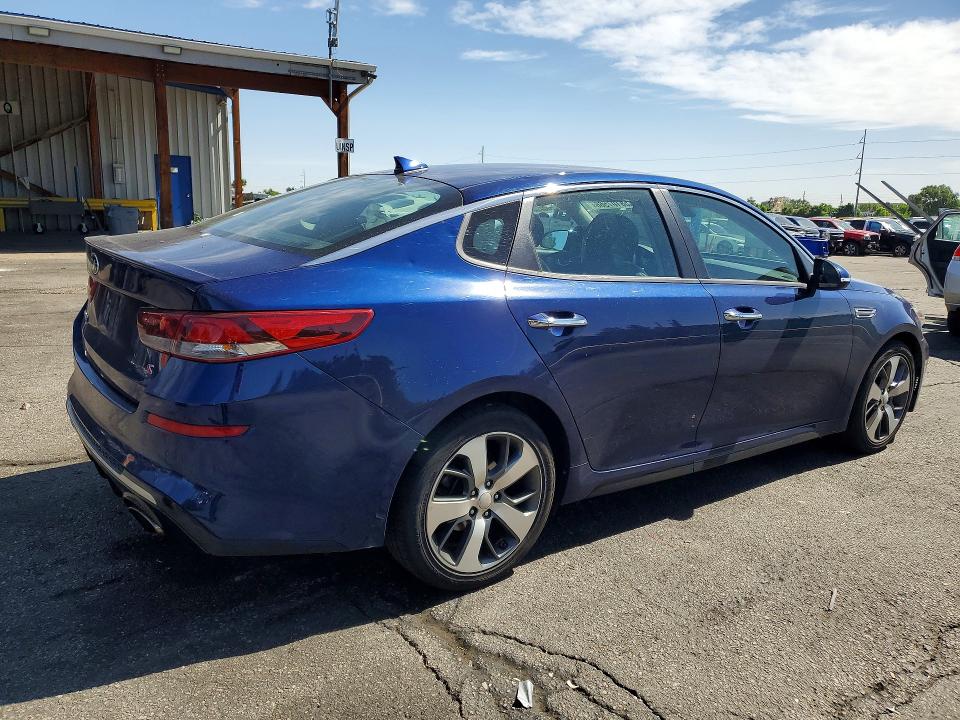 Photo 3 from auction – 2019 KIA OPTIMA with VIN 5XXGT4L36KG319276