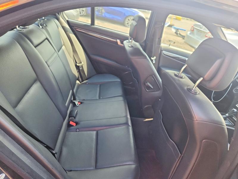 Photo 10 from auction – 2013 MERCEDES-BENZ C with VIN WDDGF8JB5DA797802