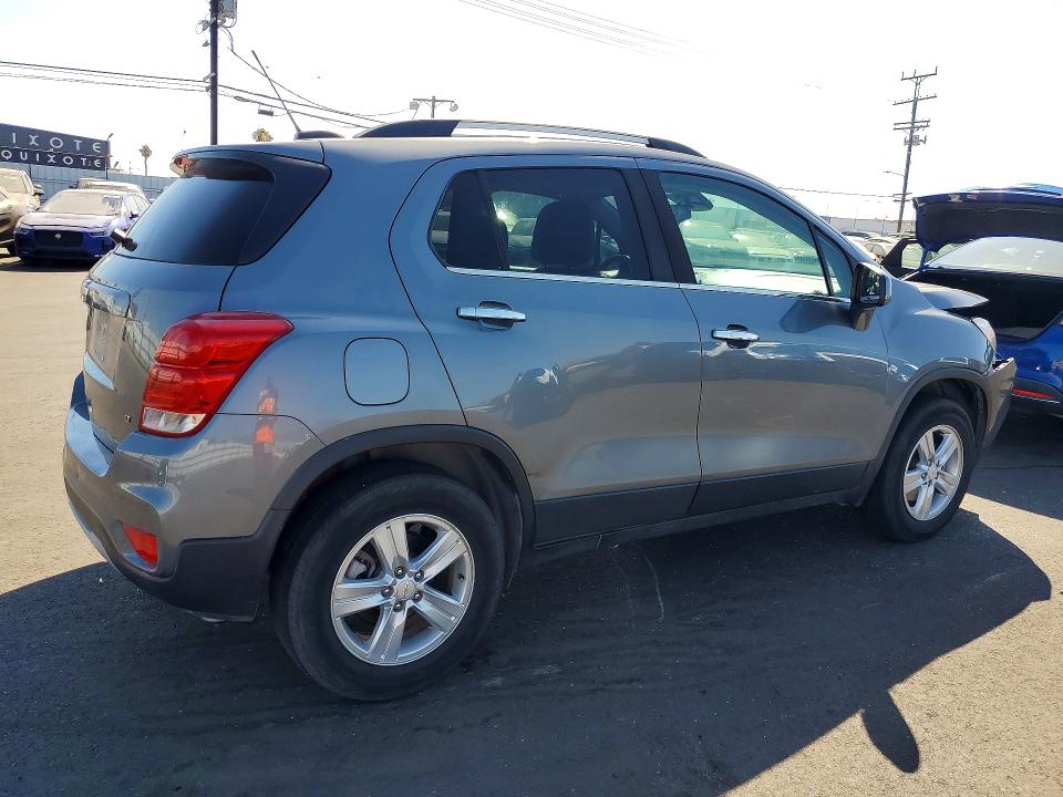 Photo 3 from auction – 2019 CHEVROLET TRAX with VIN KL7CJPSB9KB917881