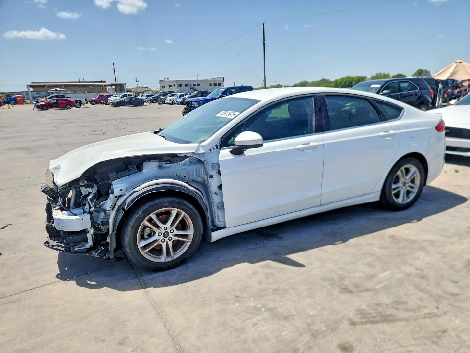 FORD FUSION 2018 with VIN 3FA6P0HD8JR262241 - Photo from auction