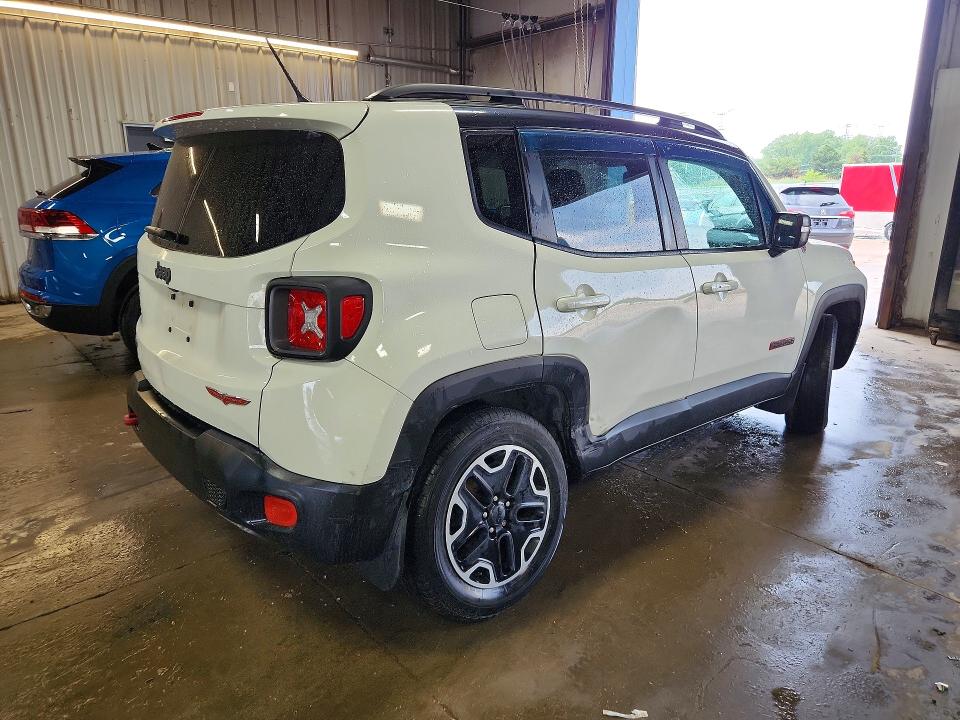 Photo 3 from auction – 2016 JEEP RENEGADE with VIN ZACCJBCT9GPD24421