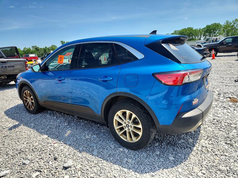 Photo 2 from auction – 2020 FORD ESCAPE with VIN 1FMCU0G63LUC35013