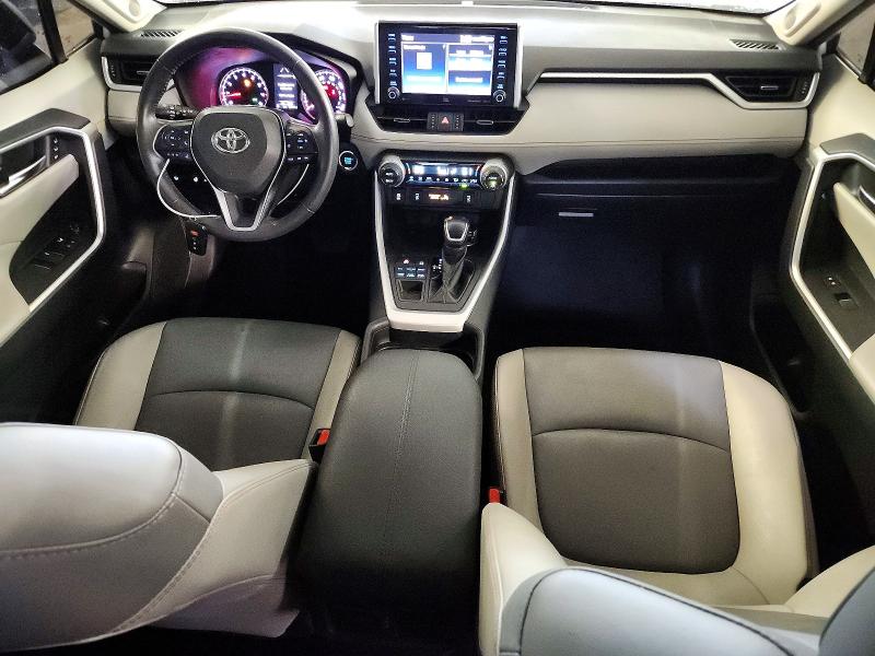 Photo 8 from auction – 2019 TOYOTA RAV4 with VIN 2T3A1RFV9KW079272