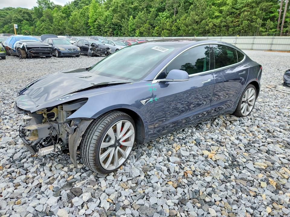 TESLA MODEL 3 2019 with VIN 5YJ3E1EB9KF237458 - Photo from auction