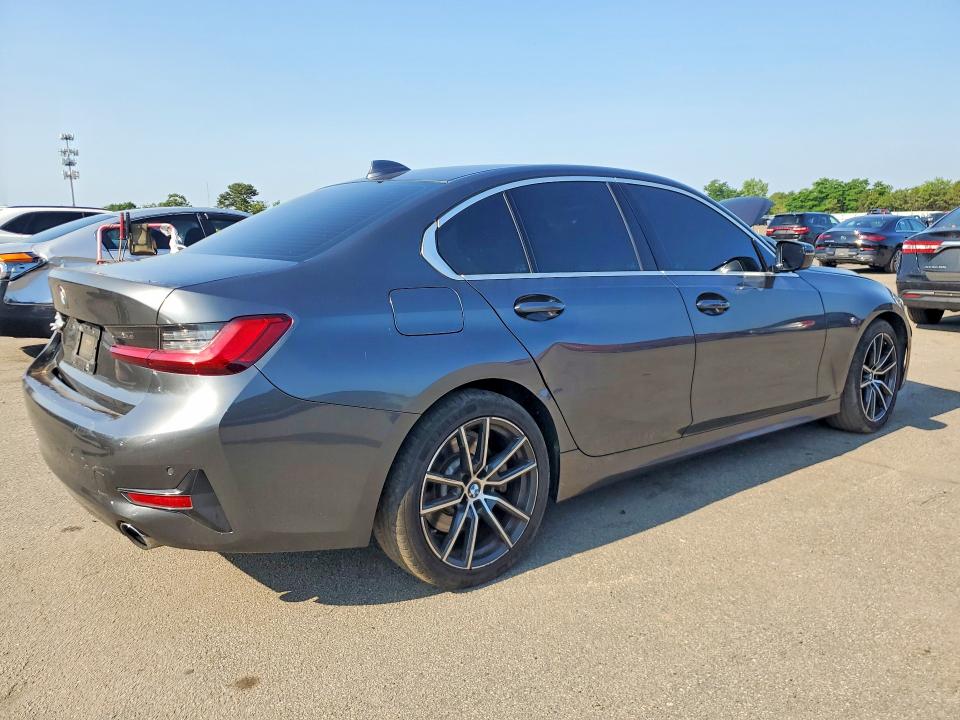 Photo 3 from auction – 2019 BMW 330XI with VIN WBA5R7C56KAJ80509