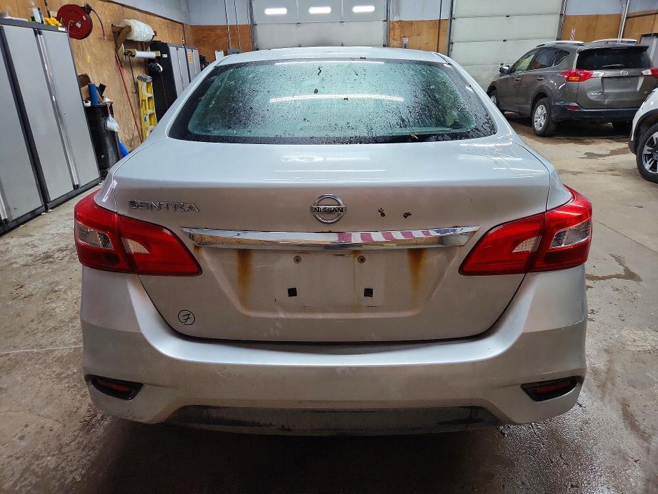 Снимка 6 от търг – 2017 NISSAN SENTRA с VIN 3N1AB7AP7HY395270
