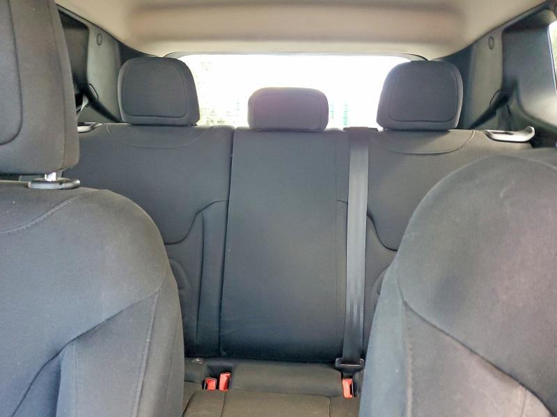 Photo 10 from auction – 2018 JEEP RENEGADE with VIN ZACCJABB5JPJ30878