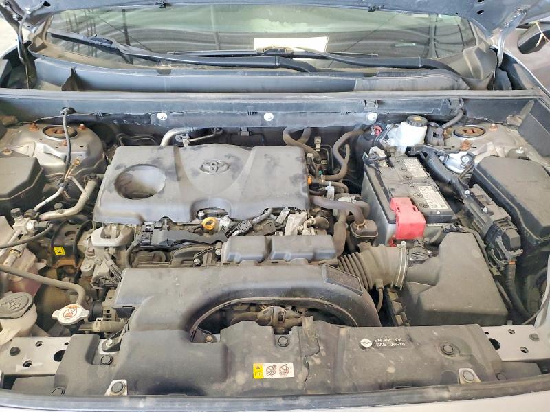 Photo 12 from auction – 2021 TOYOTA RAV4 with VIN 2T3R1RFV3MC183215