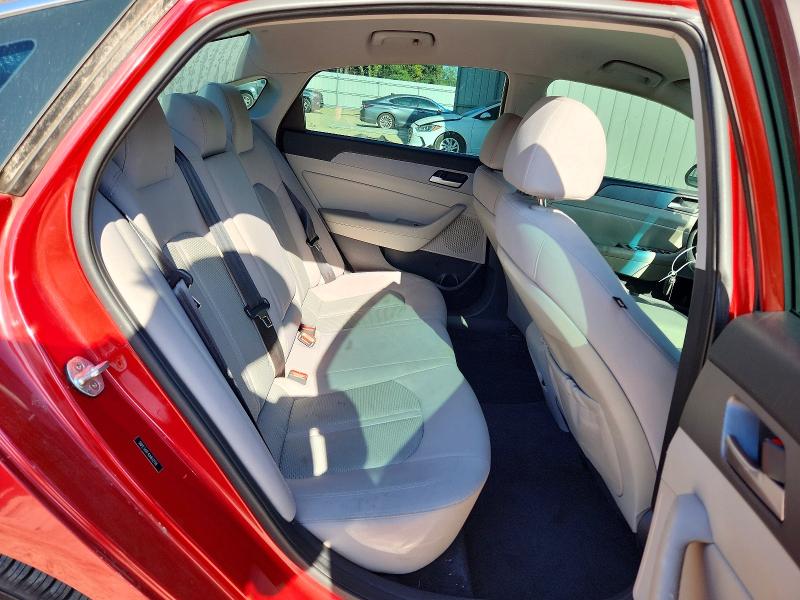 Photo 10 from auction – 2018 HYUNDAI SONATA with VIN 5NPE34AF4JH612116