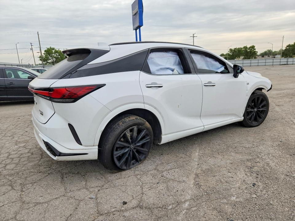 Photo 3 from auction – 2023 LEXUS RX with VIN 2T2BCMEA9PC004925