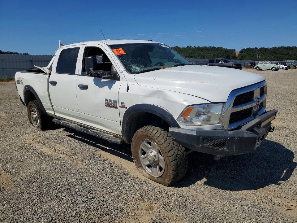 Photo 4 from auction – 2017 RAM 2500 with VIN 3C6UR5CL3HG670411