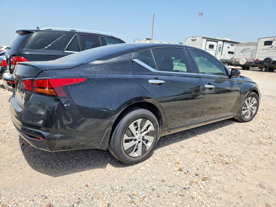 Photo 3 from auction – 2024 NISSAN ALTIMA with VIN 1N4BL4BV3RN327367
