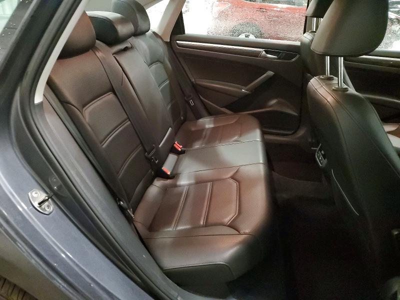 Photo 10 from auction – 2017 VOLKSWAGEN PASSAT with VIN 1VWGT7A36HC033969