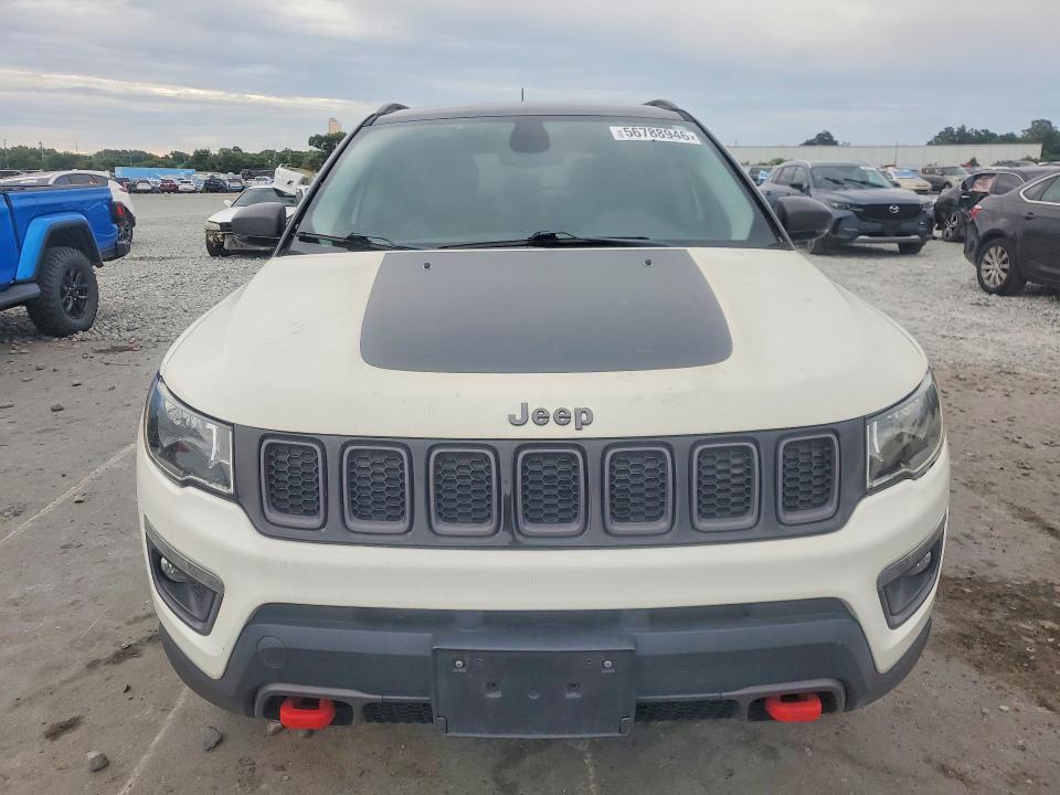 Photo 5 from auction – 2018 JEEP COMPASS with VIN 3C4NJDDB6JT451332