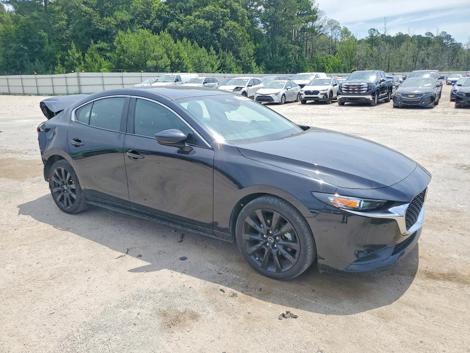 Photo 4 from auction – 2024 MAZDA 3 with VIN 3MZBPABM1RM400828