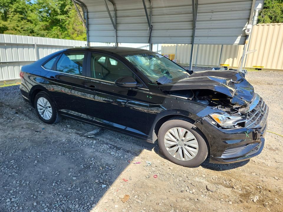 Photo 4 from auction – 2019 VOLKSWAGEN JETTA with VIN 3VWC57BU6KM205973