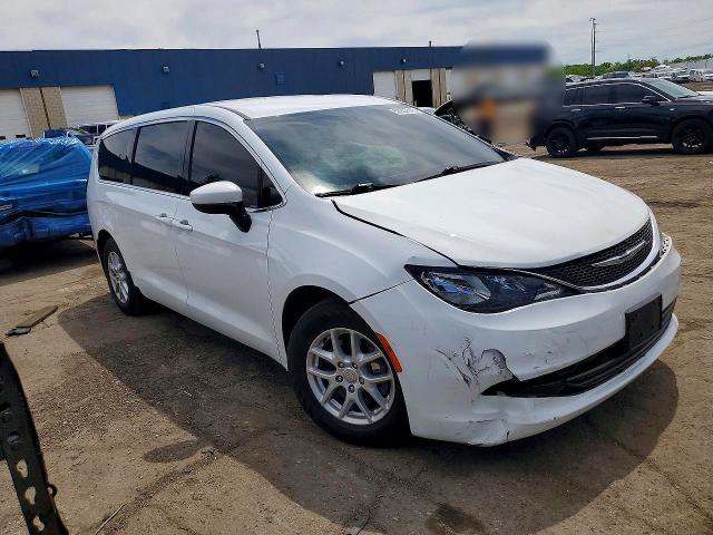 Photo 4 from auction – 2017 CHRYSLER PACIFICA with VIN 2C4RC1CG6HR708722