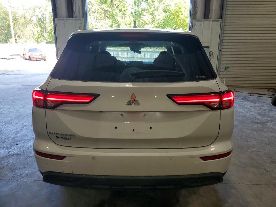 Photo 6 from auction – 2022 MITSUBISHI OUTLANDER with VIN JA4J4TA81NZ054015