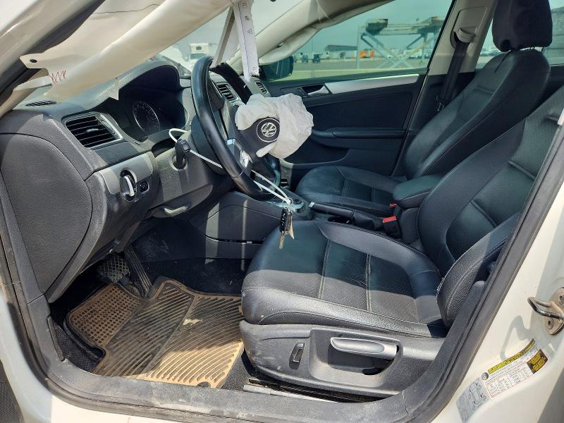 Photo 7 from auction – 2014 VOLKSWAGEN JETTA with VIN 3VWD07AJ9EM237556