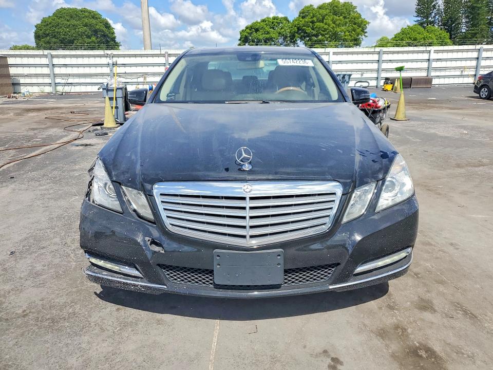 Photo 5 from auction – 2013 MERCEDES-BENZ E with VIN WDDHF5KB3DA693195