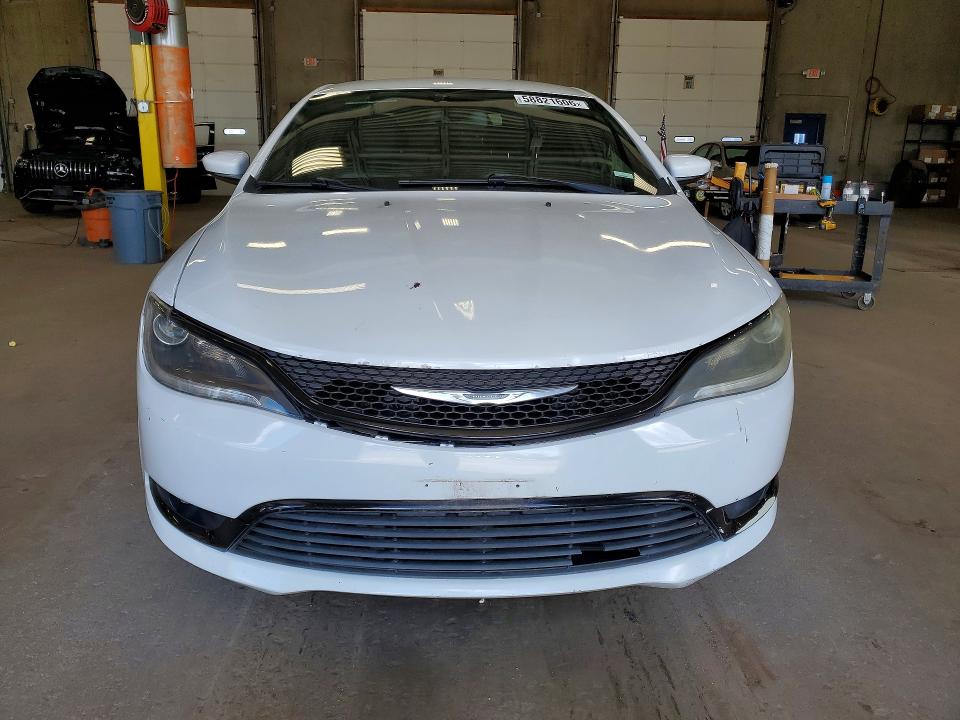 Photo 5 from auction – 2015 CHRYSLER 200 with VIN 1C3CCCBB0FN566423