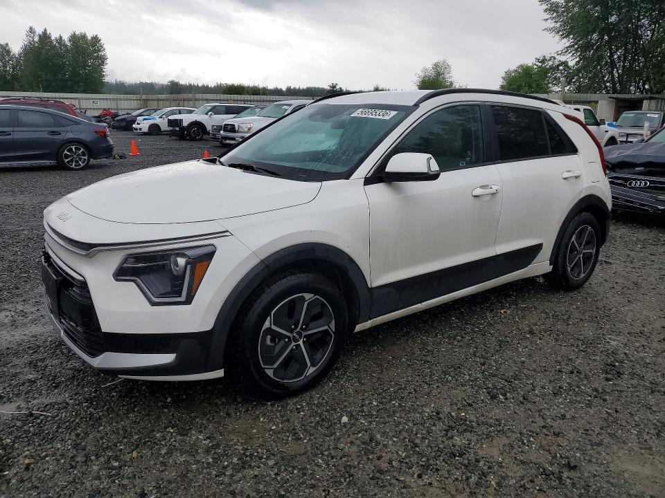 KIA NIRO 2023 with VIN KNDCR3LE6P5070708 - Photo from auction