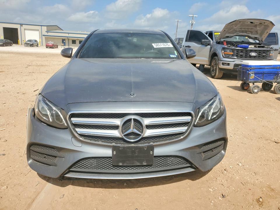 Photo 5 from auction – 2017 MERCEDES-BENZ E with VIN WDDZF4JB5HA271533