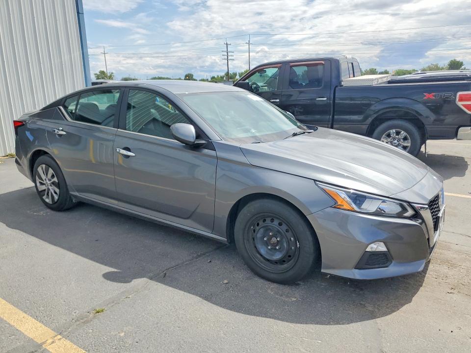 Photo 4 from auction – 2019 NISSAN ALTIMA with VIN 1N4BL4BV2KC249049