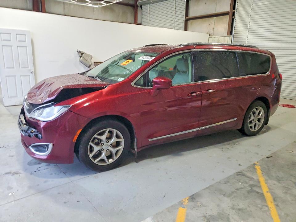 2017 CHRYSLER PACIFICA - Търг №57898606