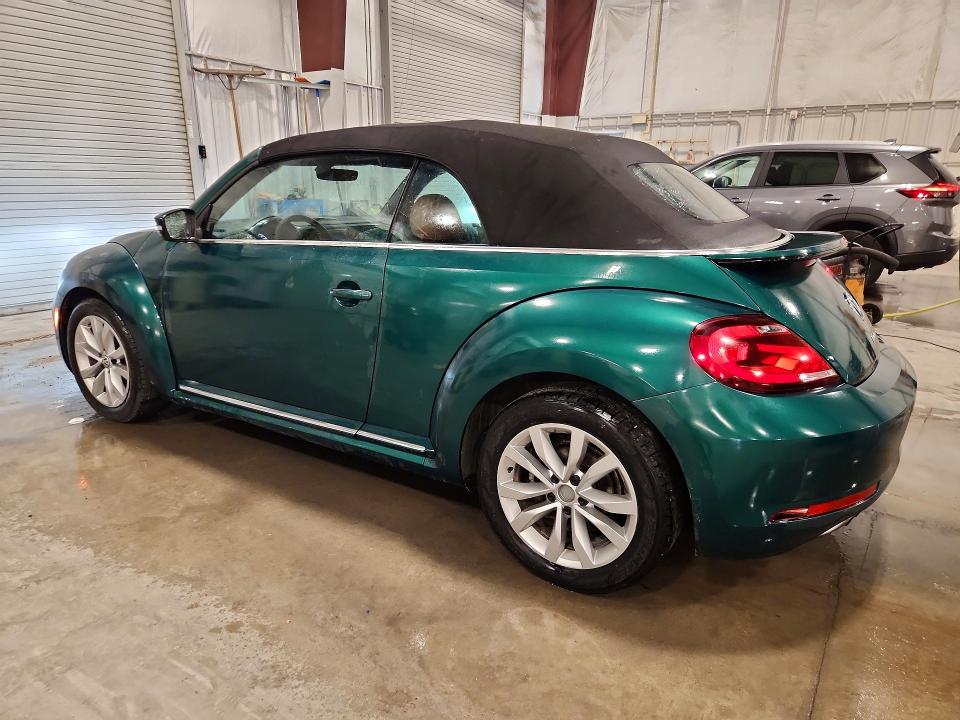 Photo 2 from auction – 2017 VOLKSWAGEN BEETLE with VIN 3VW517AT2HM809946