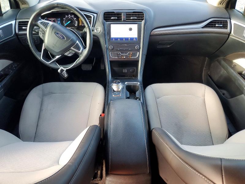 Photo 8 from auction – 2019 FORD FUSION with VIN 3FA6P0HD1KR282798