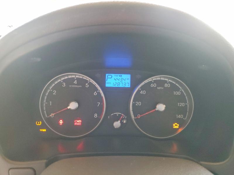 Photo 9 from auction – 2011 HYUNDAI ACCENT with VIN KMHCN4AC5BU621031