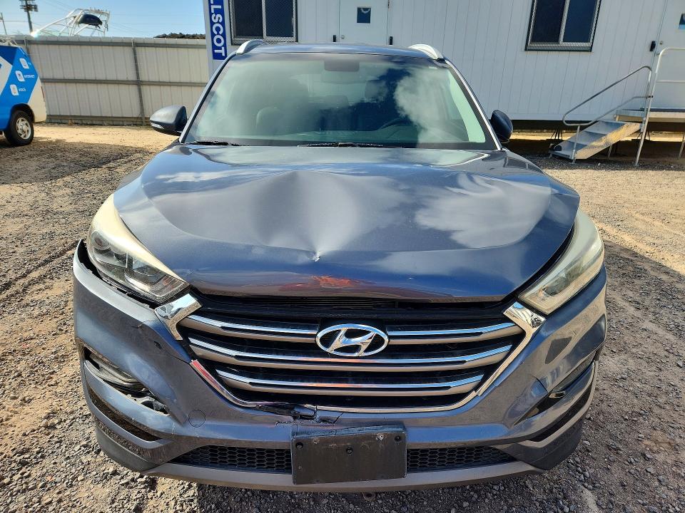 Photo 5 from auction – 2016 HYUNDAI TUCSON with VIN KM8J33A24GU203467