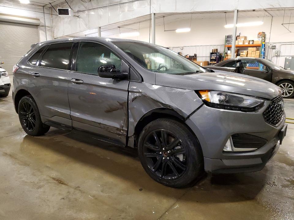 Photo 4 from auction – 2022 FORD EDGE with VIN 2FMPK4J91NBB02454