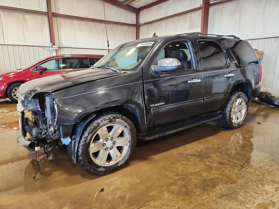 GMC YUKON 2011 with VIN 1GKS2CE06BR246289 - Photo from auction