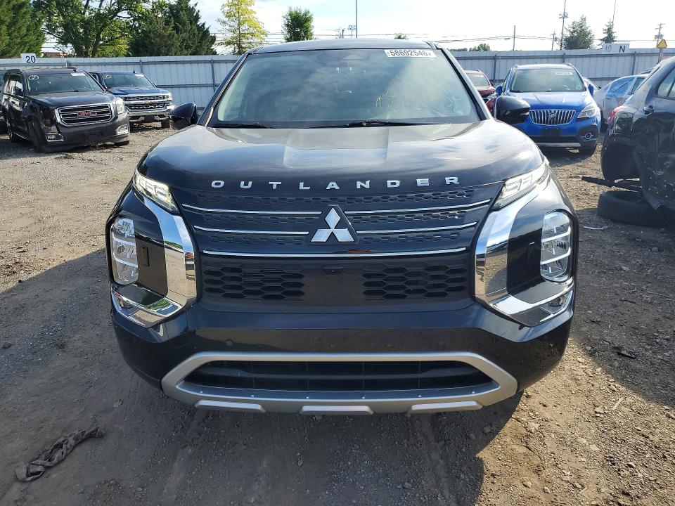 Photo 5 from auction – 2022 MITSUBISHI OUTLANDER with VIN JA4J4UA82NZ010885
