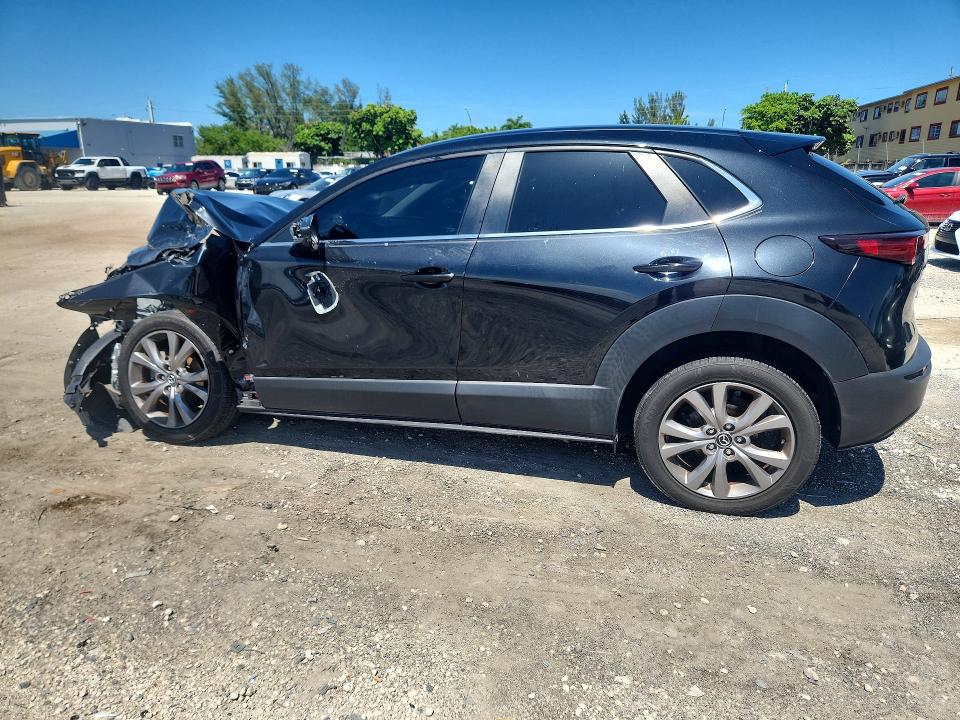 Photo 2 from auction – 2021 MAZDA CX-30 with VIN 3MVDMABL0MM251511