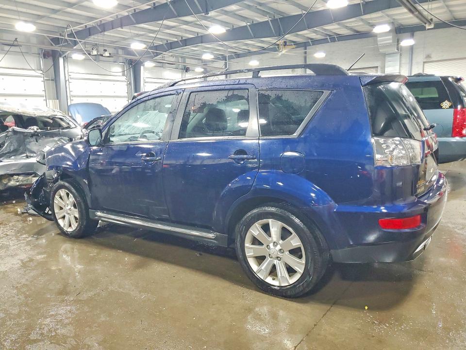 Photo 2 from auction – 2010 MITSUBISHI OUTLANDER with VIN JA4AT3AW3AZ011775